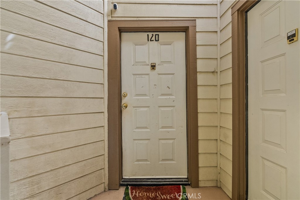 11150 Glenoaks Boulevard 120