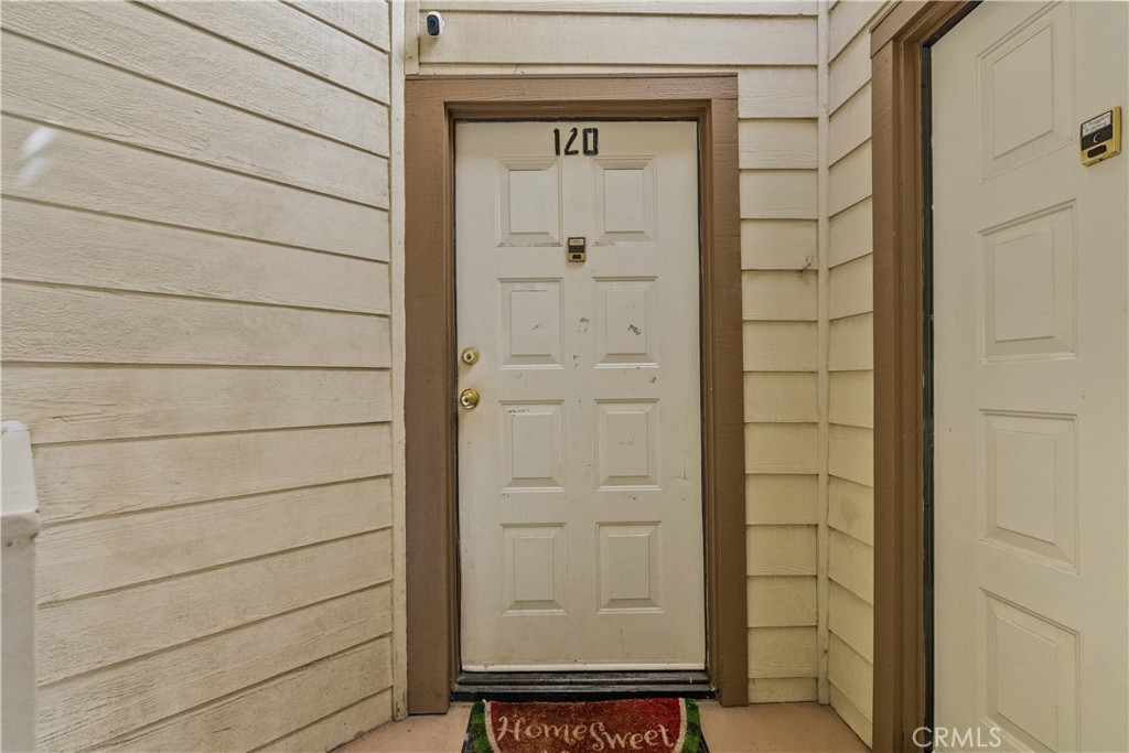11150 Glenoaks Boulevard 120