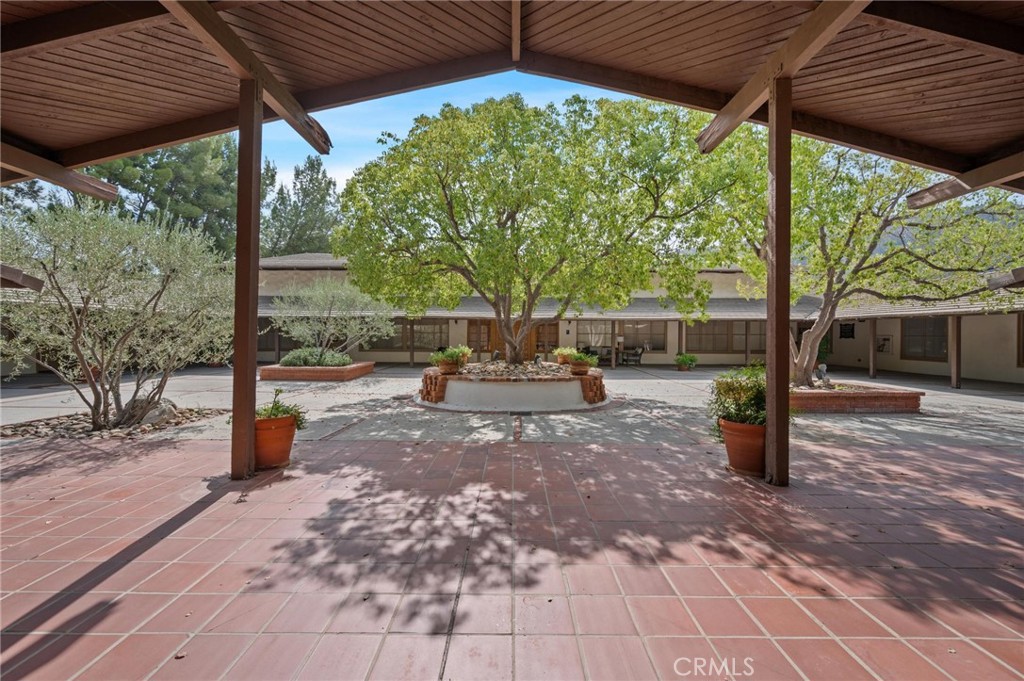 46 Saddlebow Road