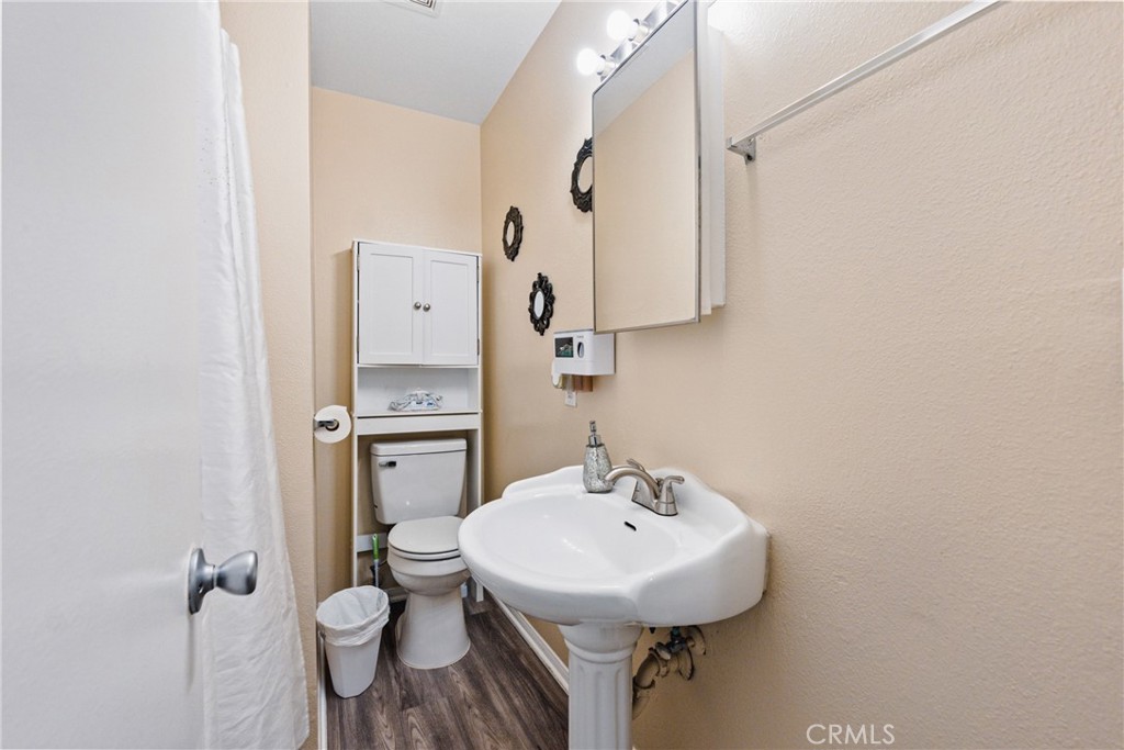 348 E Avenue J14