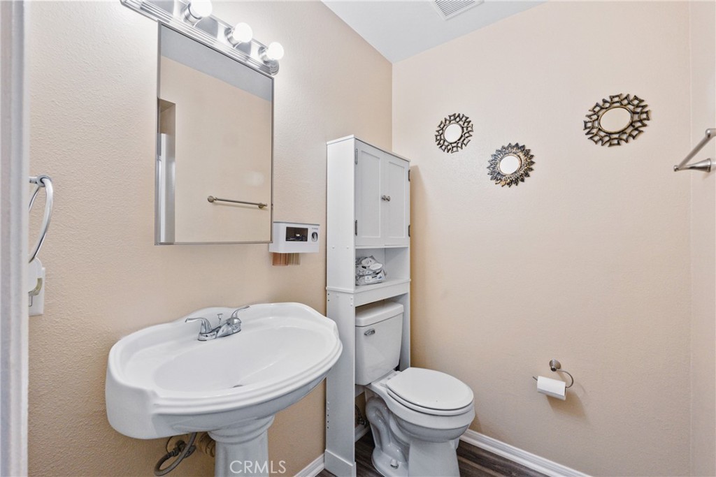 348 E Avenue J14