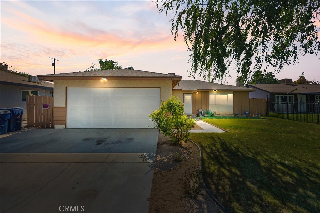 348 E Avenue J14