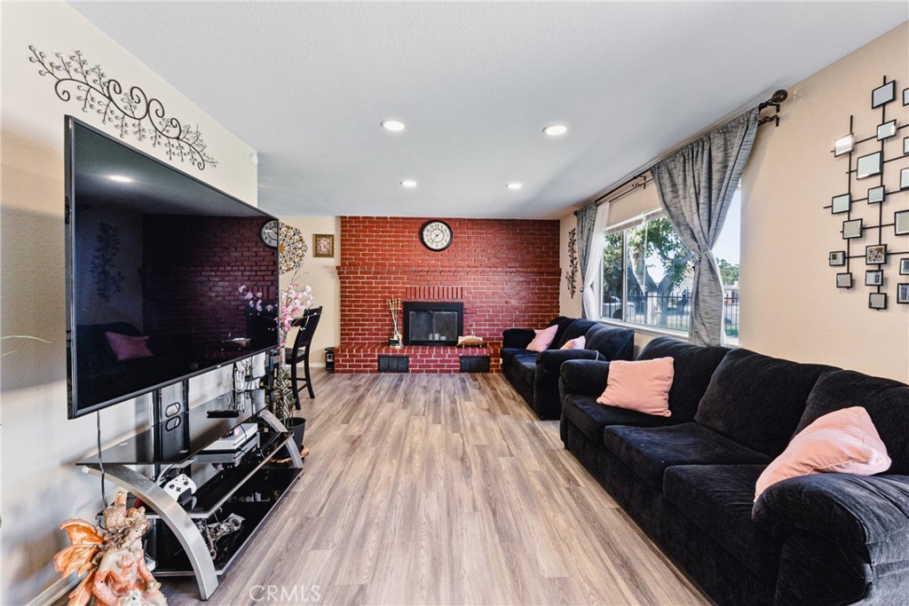 348 E Avenue J14