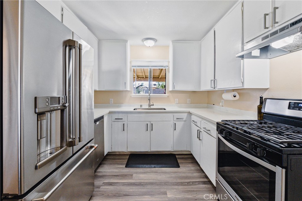 348 E Avenue J14