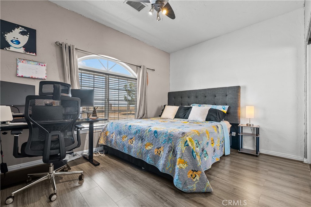 49239 80th Street W