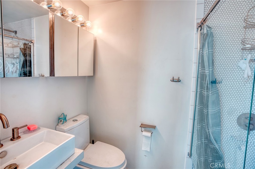 425 W 102nd Street