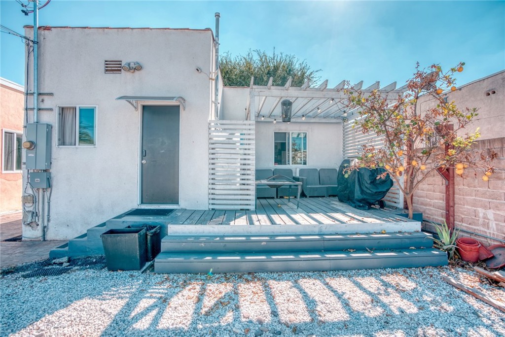 425 W 102nd Street