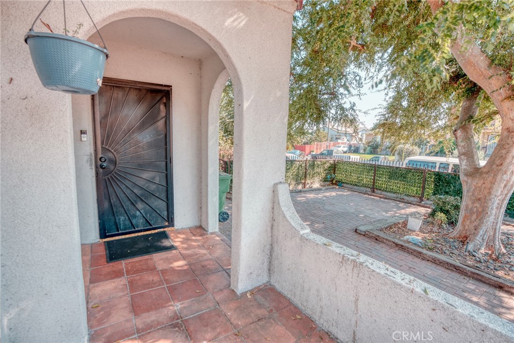 425 W 102nd Street
