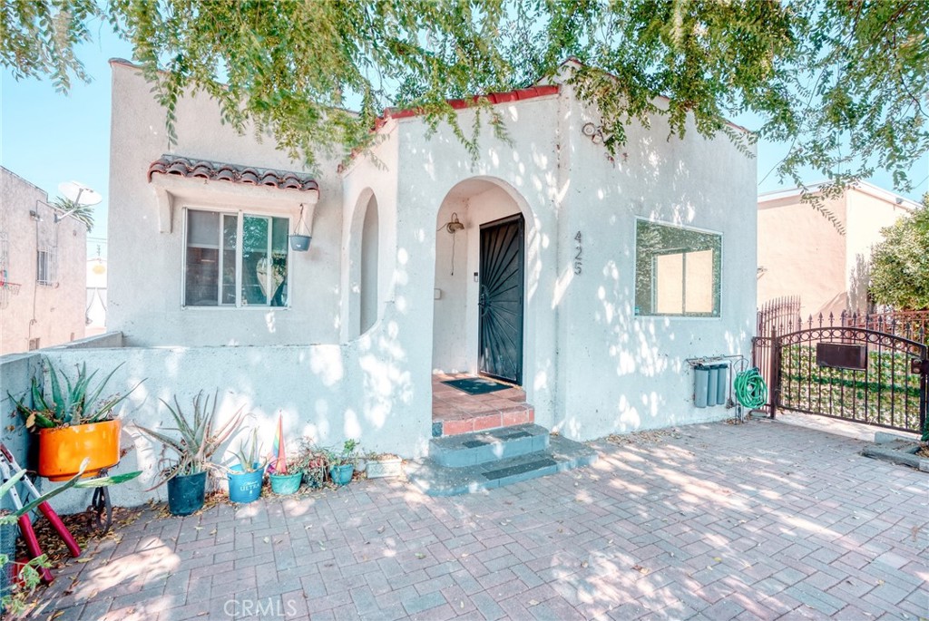 425 W 102nd Street