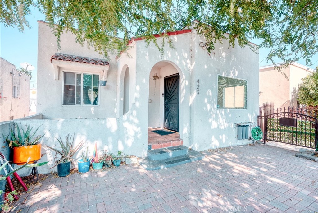 425 W 102nd Street
