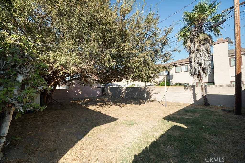 10002 Harvest Avenue
