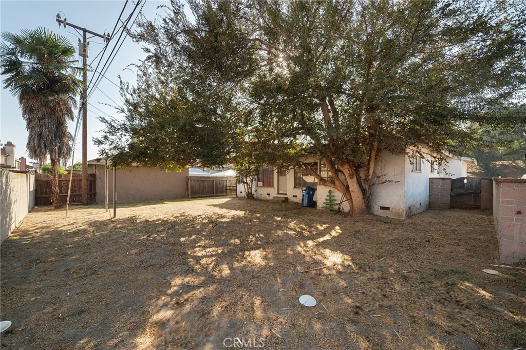 10002 Harvest Avenue
