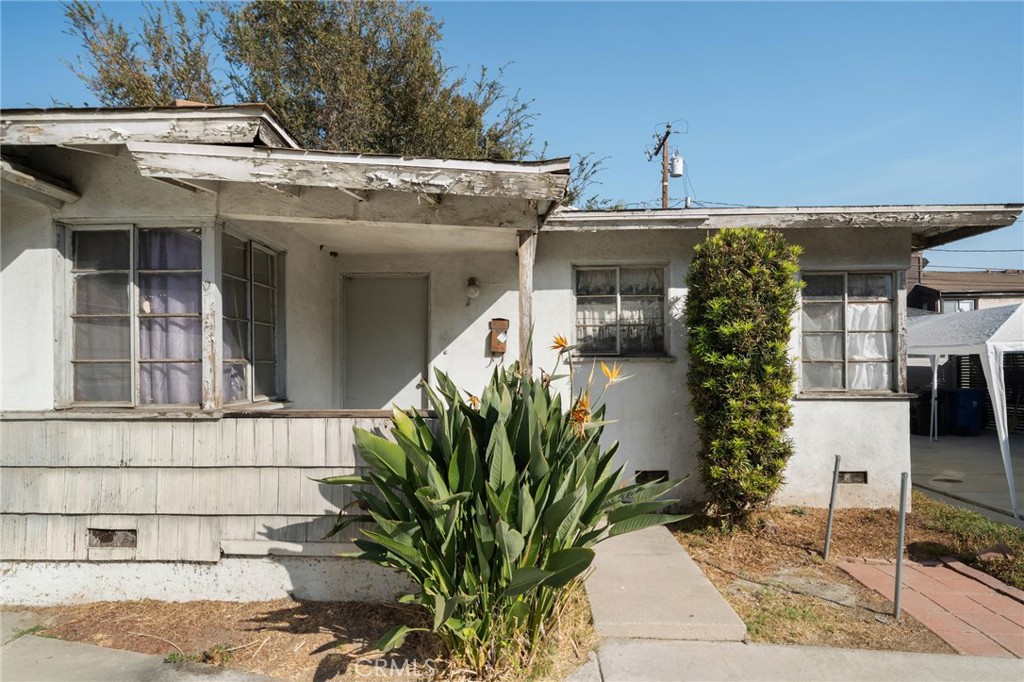 10002 Harvest Avenue