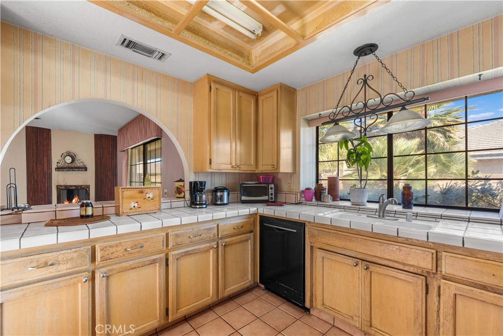 43732 Countryside Drive