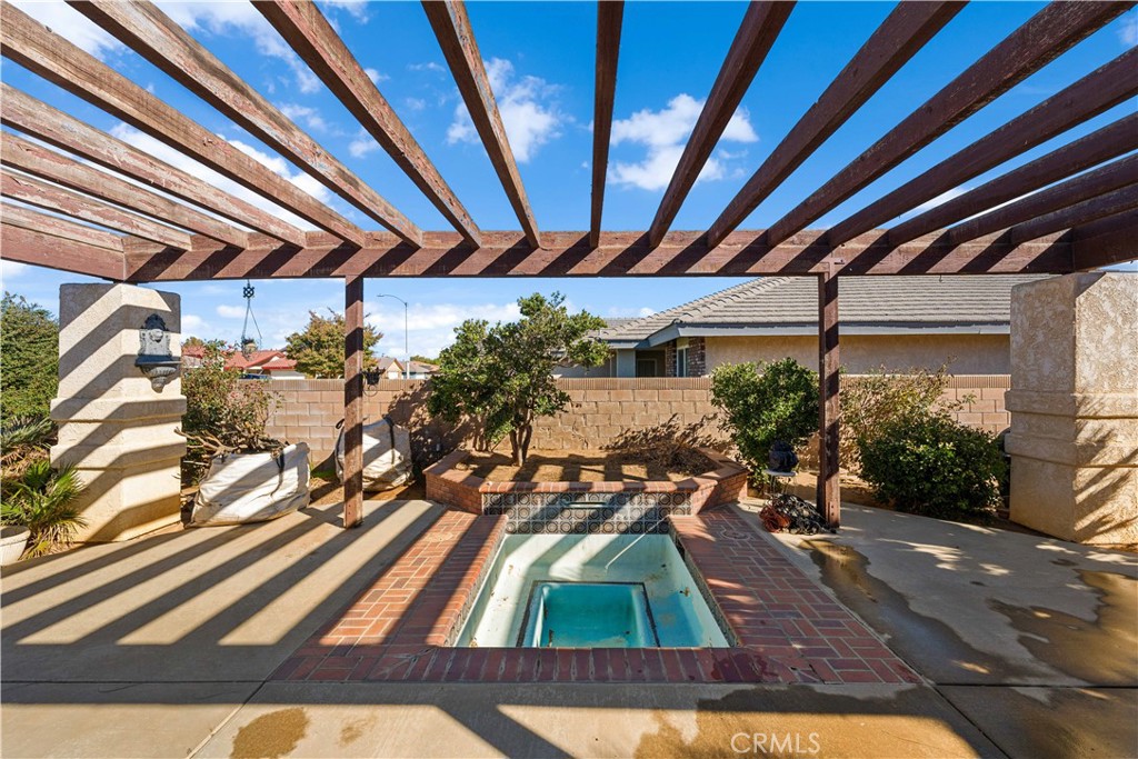43732 Countryside Drive
