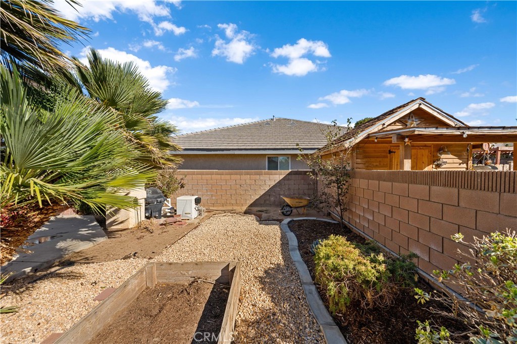 43732 Countryside Drive