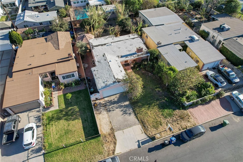 14322 Beaver Street