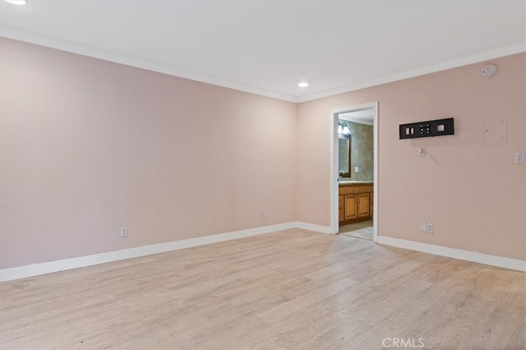 6736 Hillpark Drive 102