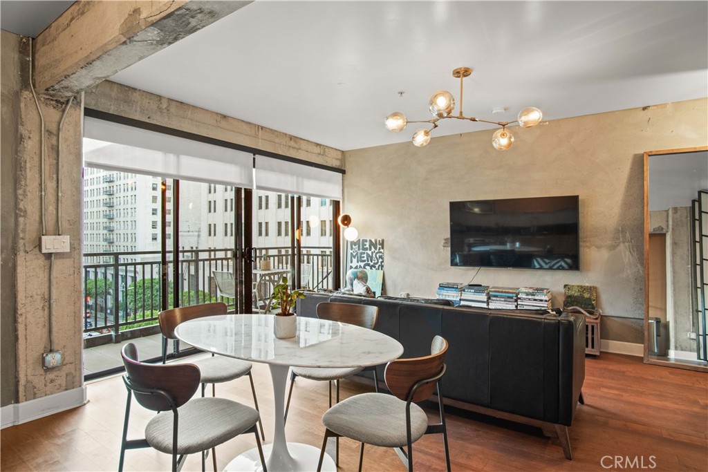416 S Spring Street 607