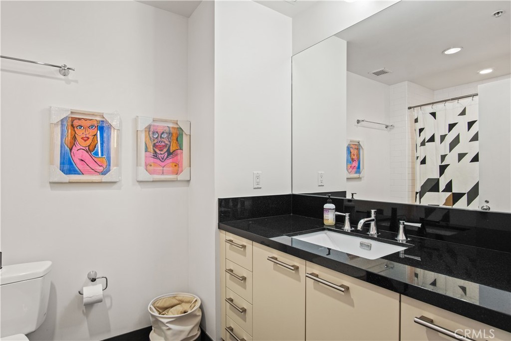 416 S Spring Street 607
