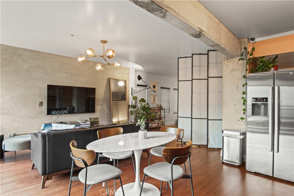 416 S Spring Street 607