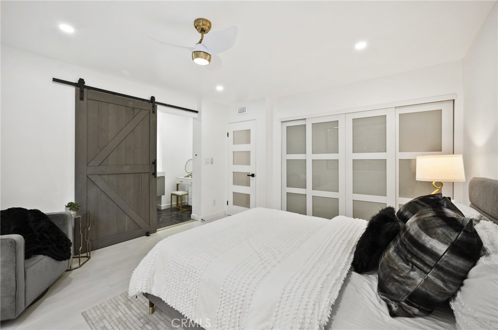 14348 Riverside Drive 10