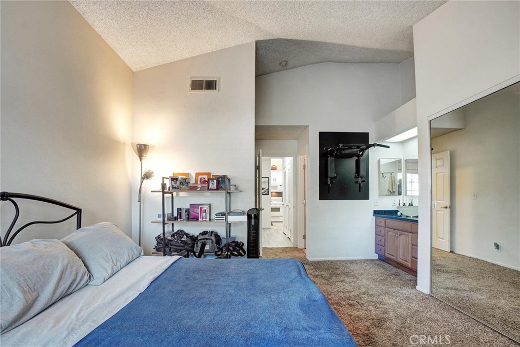 11350 Foothill Boulevard 30
