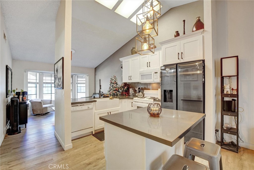11350 Foothill Boulevard 30