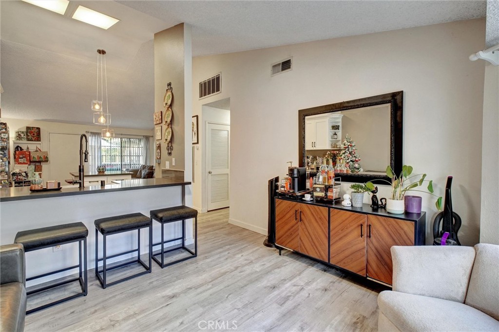 11350 Foothill Boulevard 30