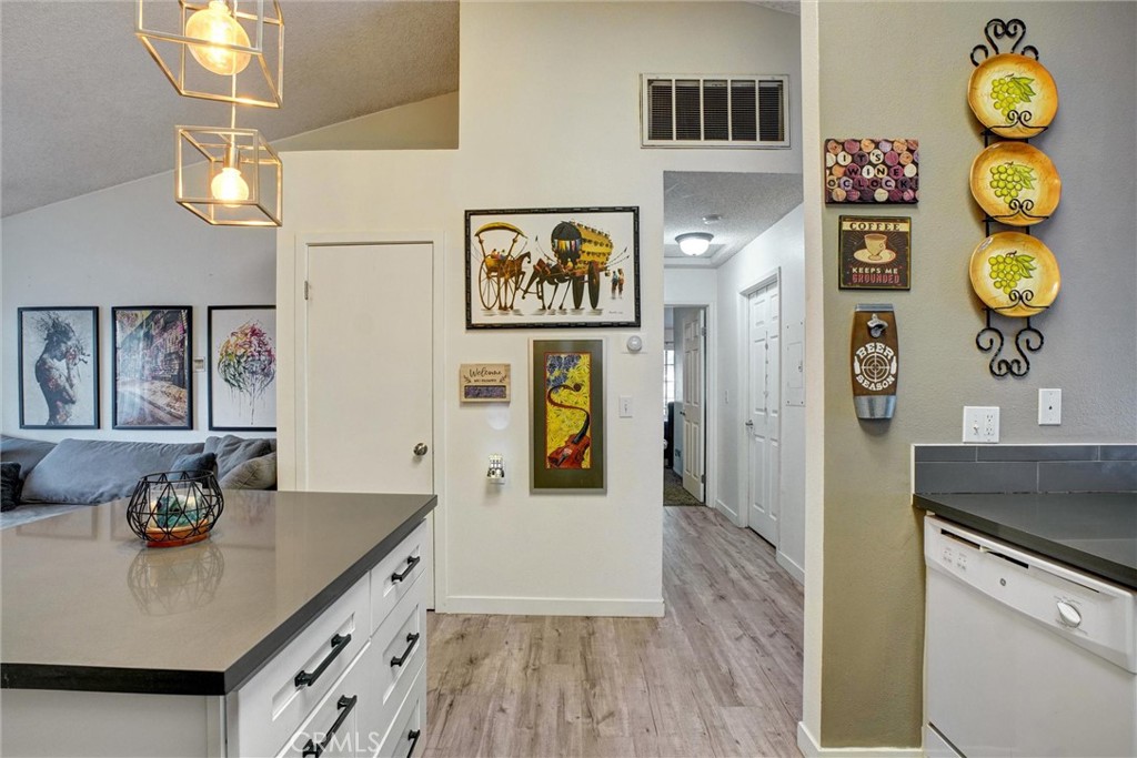 11350 Foothill Boulevard 30