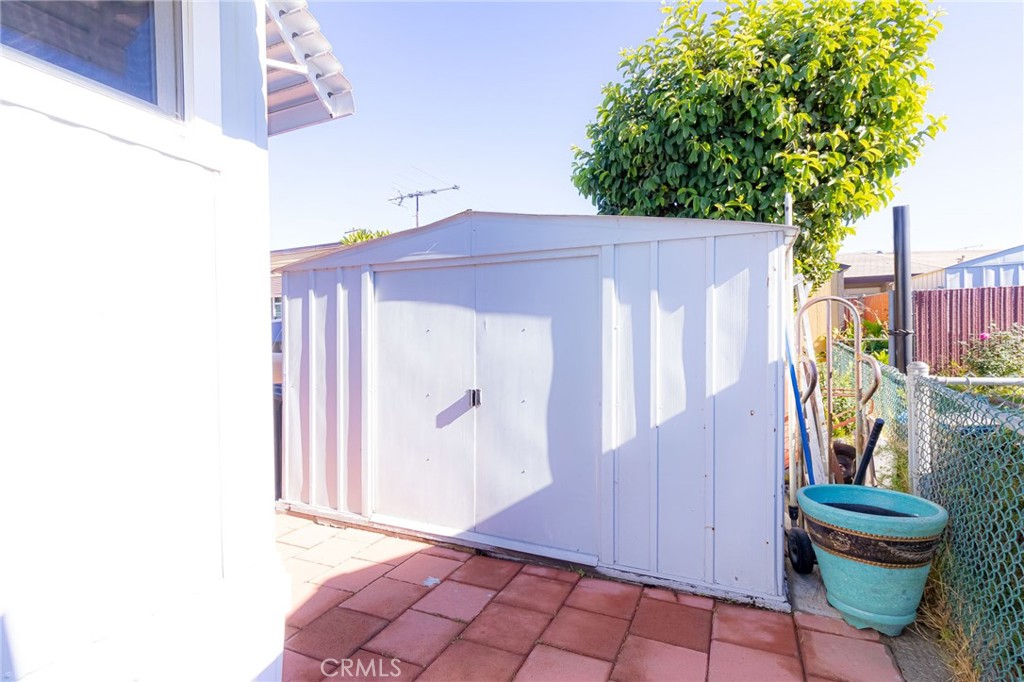 1615 Merced Avenue 44