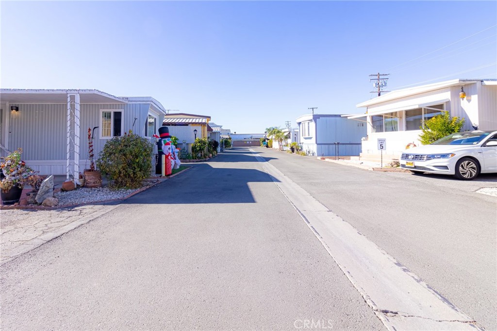 1615 Merced Avenue 44
