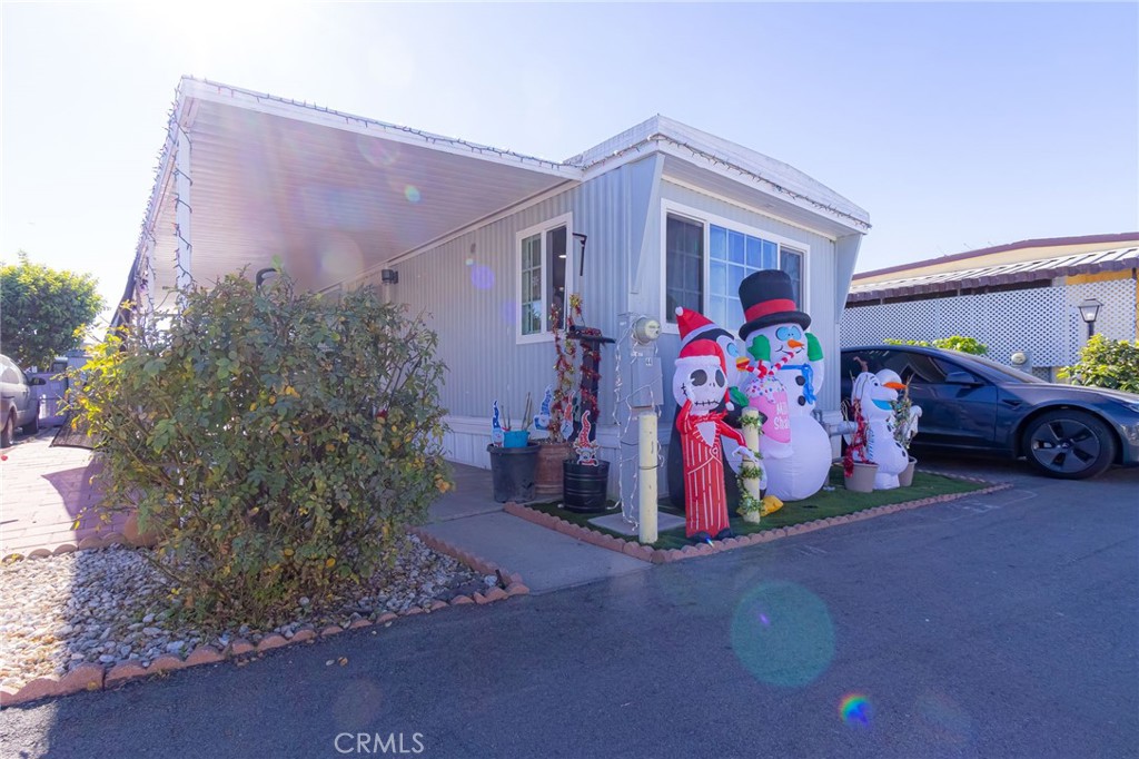 1615 Merced Avenue 44