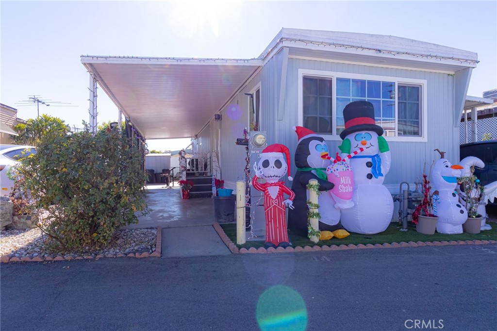 1615 Merced Avenue 44