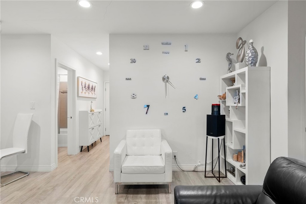17118 Cantlay Street