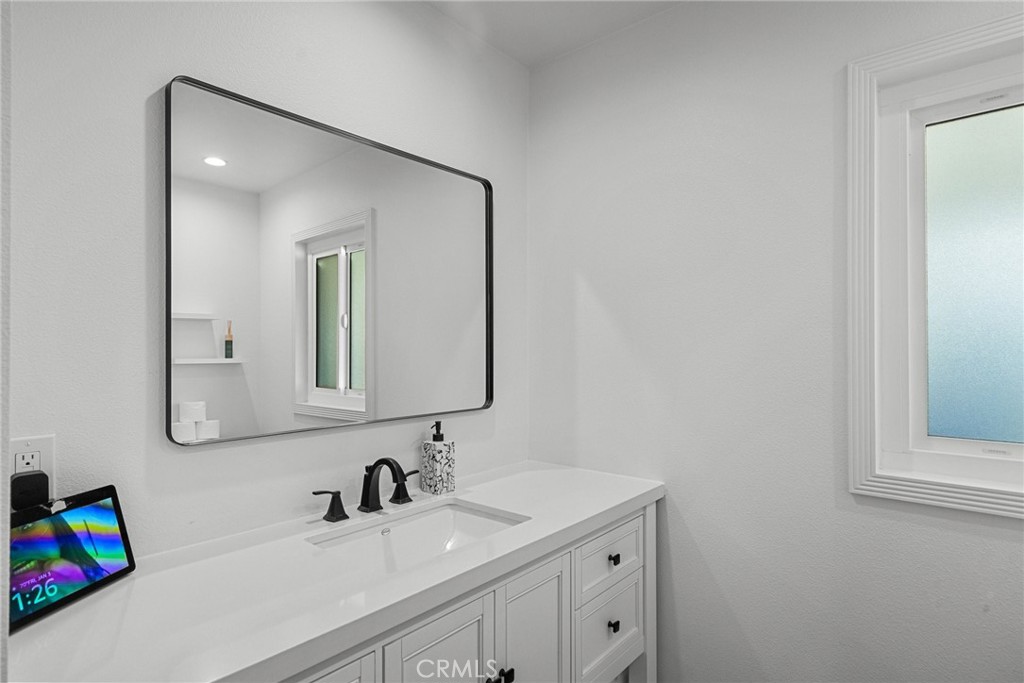 20401 Soledad Canyon Rd 690