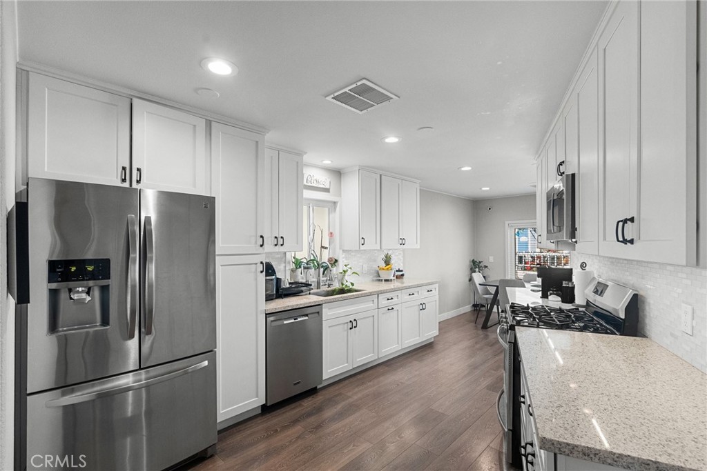 20401 Soledad Canyon Rd 690