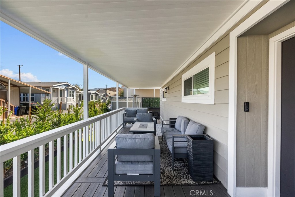 20401 Soledad Canyon Rd 690