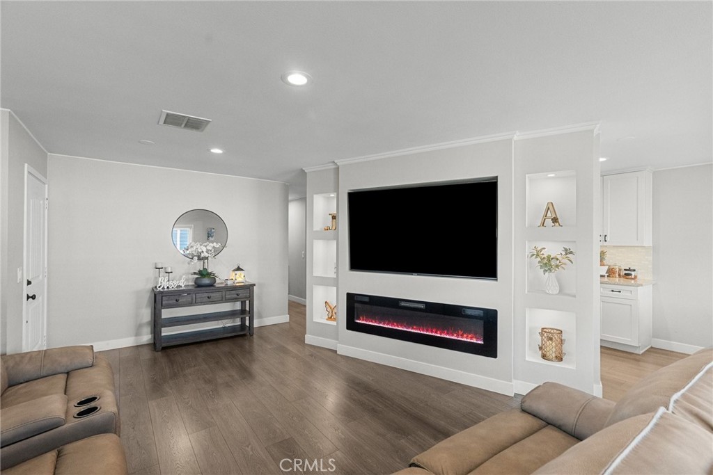20401 Soledad Canyon Rd 690