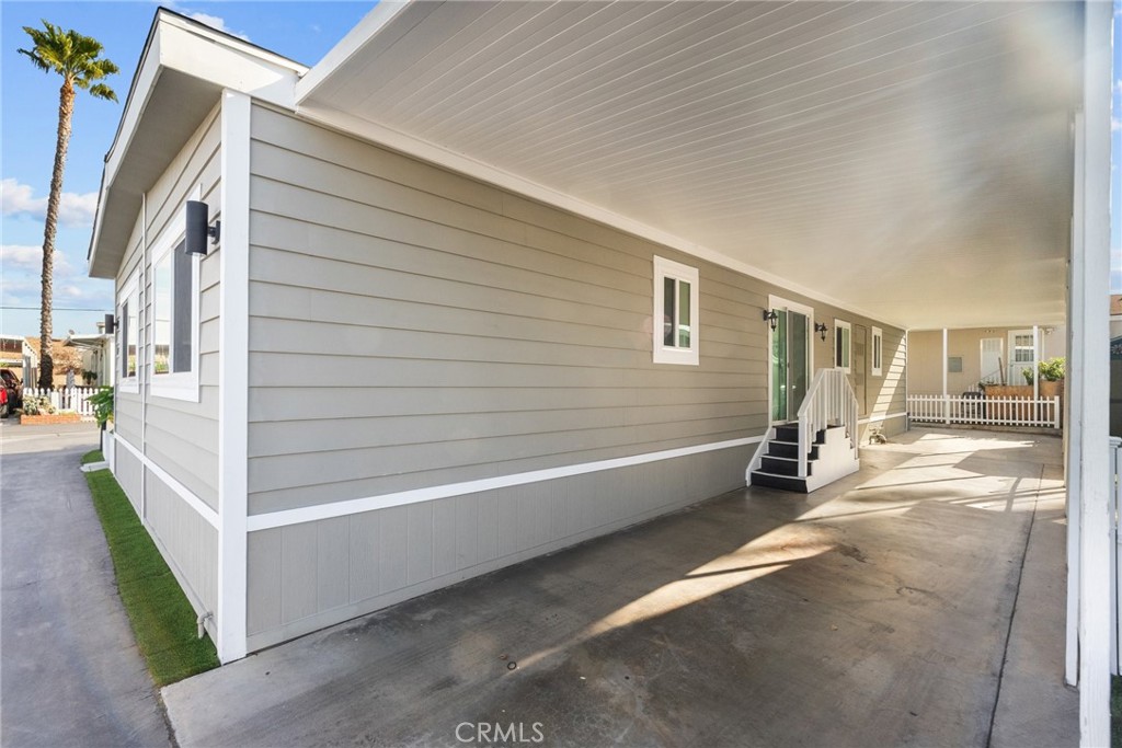 20401 Soledad Canyon Rd 690