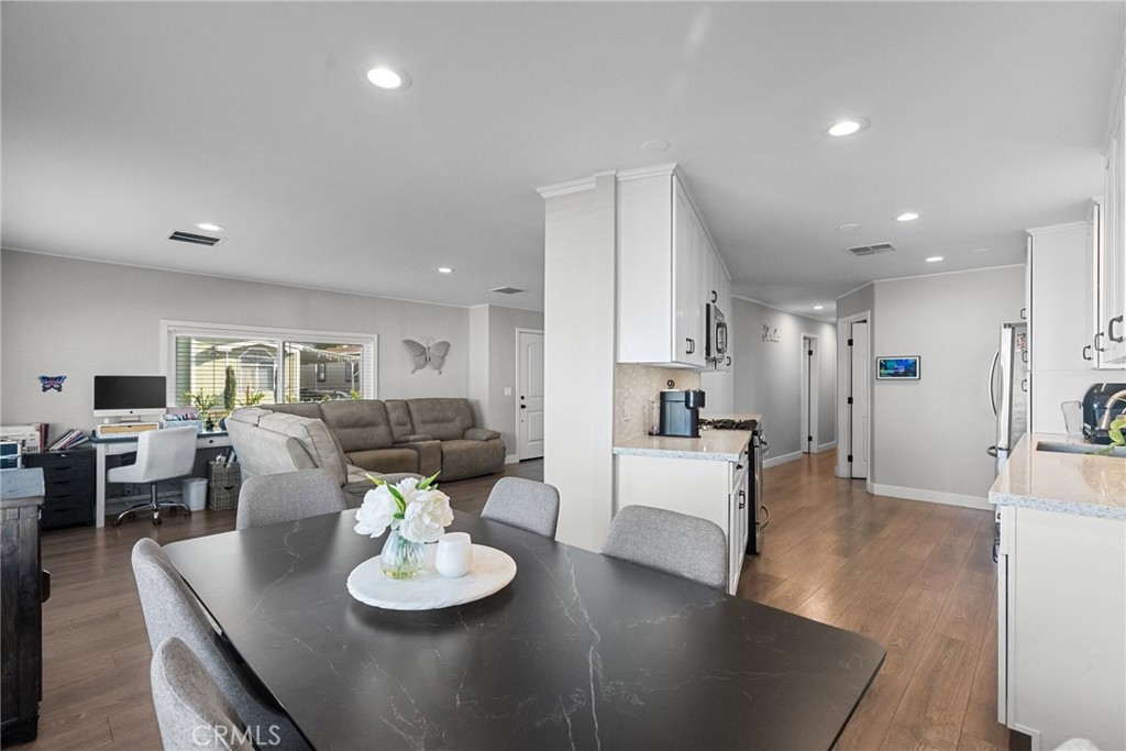 20401 Soledad Canyon Rd 690