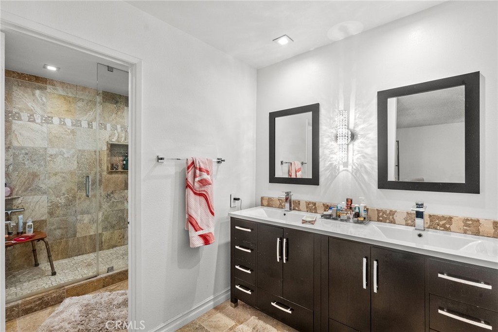 15173 Magnolia Boulevard D