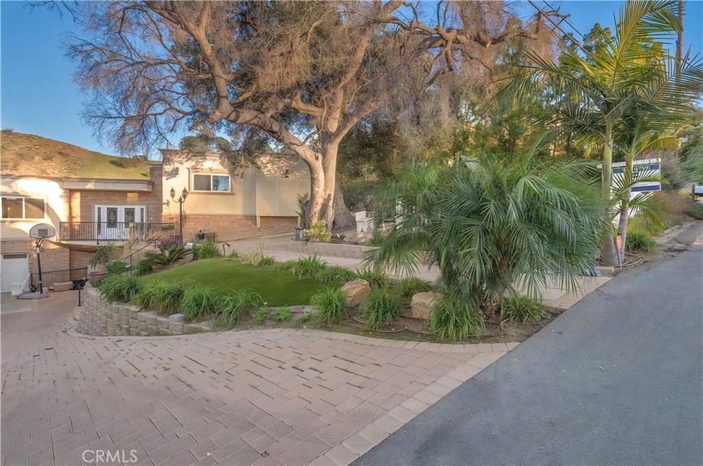 3548 Poppy Drive