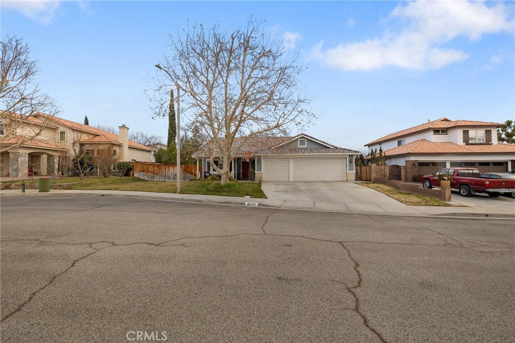 39439 Basalt Court