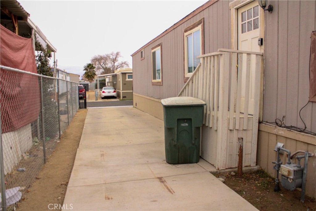 3300 15th Street W 305