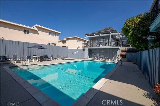 5447 Zelzah Ave Unit #116