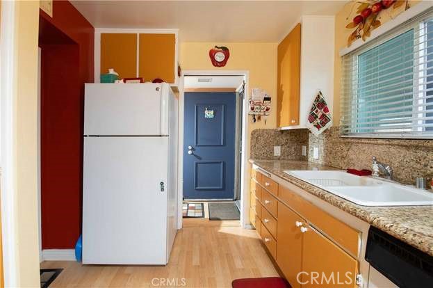 5447 Zelzah Ave Unit #116