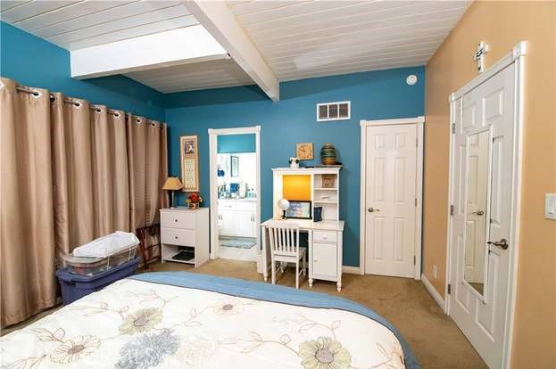 5447 Zelzah Ave Unit #116