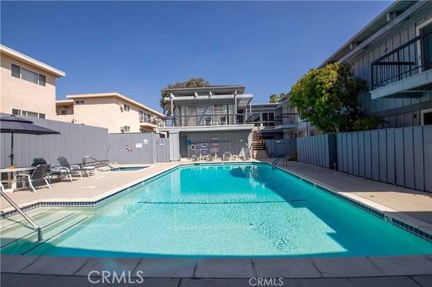 5447 Zelzah Ave Unit #116