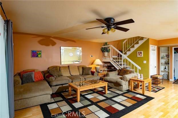 5447 Zelzah Ave Unit #116